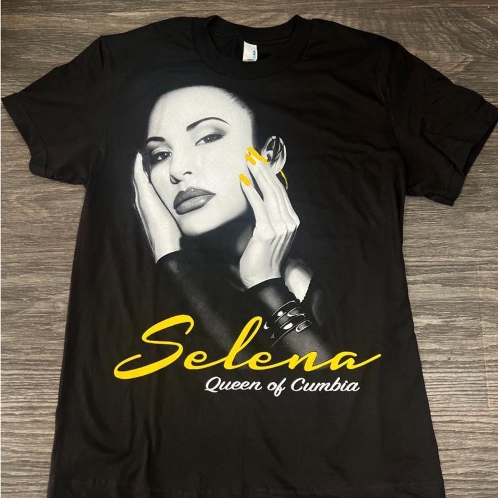 Selena Queen of Cumbia T Shirt